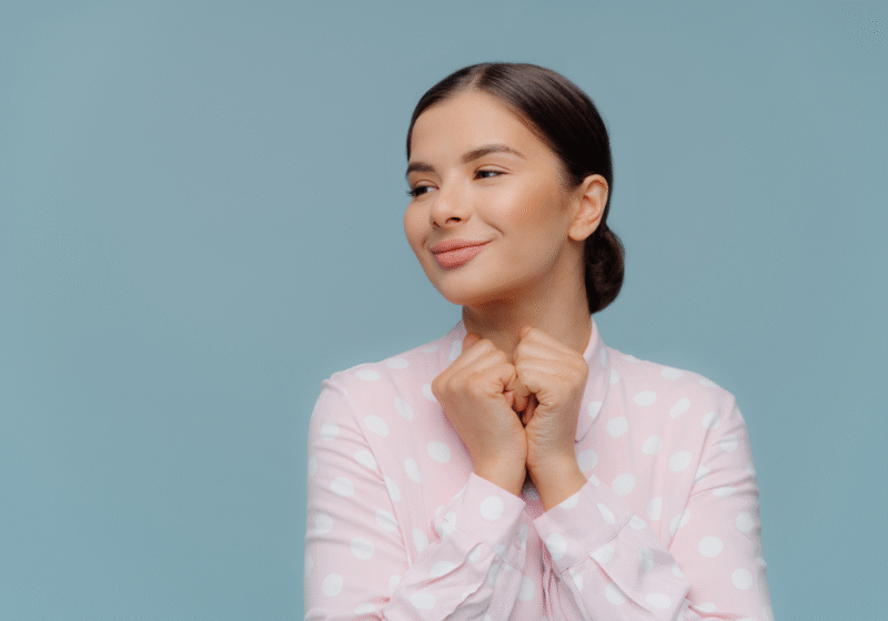 detale które podkreślają kobiecość